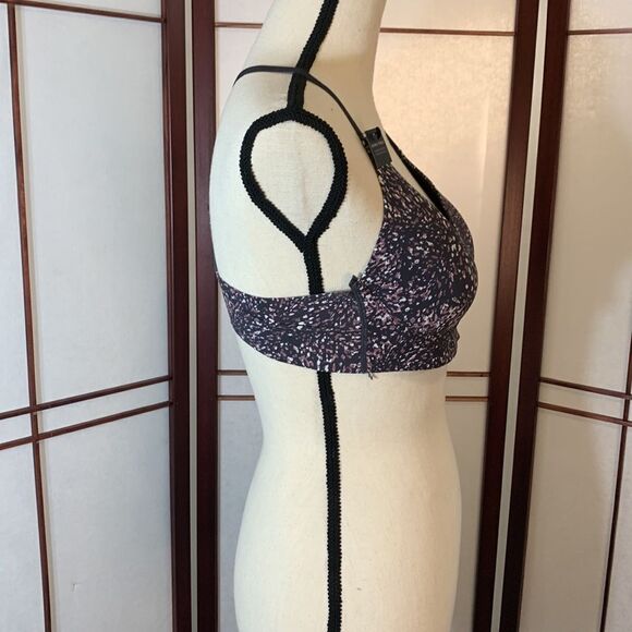 Tahari wireless convertible bra - Picture 2 of 11